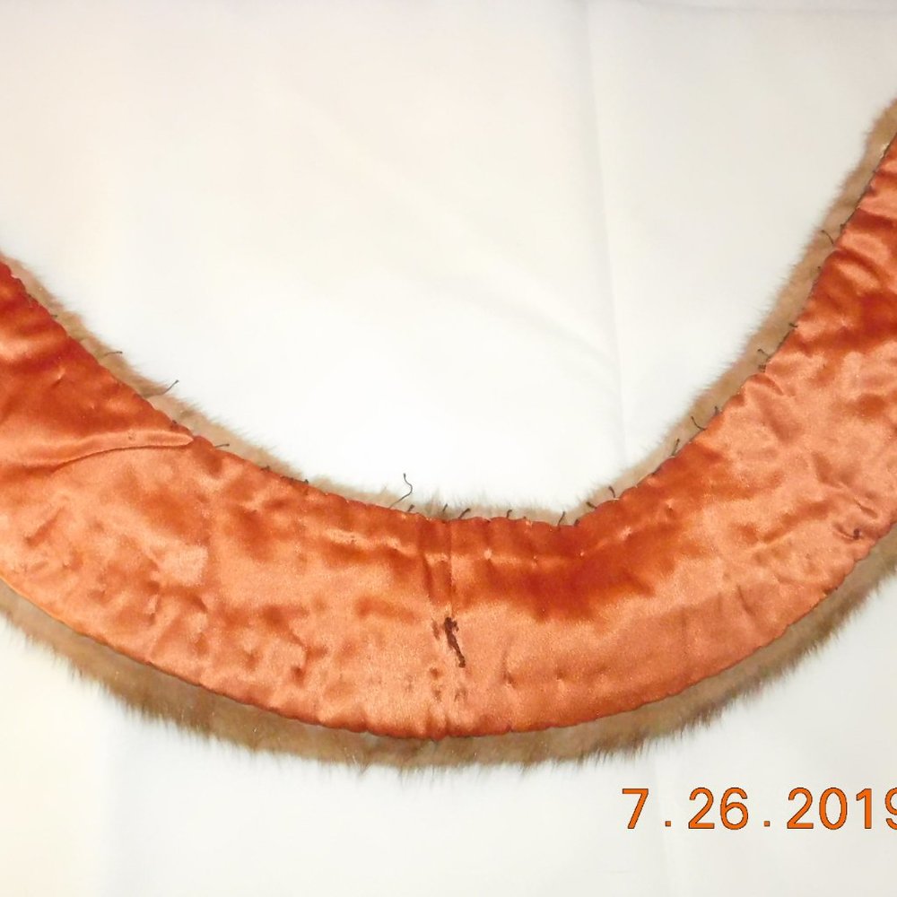 MINK FUR COLLARS - Picture 5 of 5